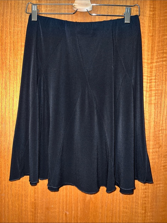 Amy Byer Dresses & Skirts - Amy Buyer Black A-Line Women's Skirt with Diamond Pattern